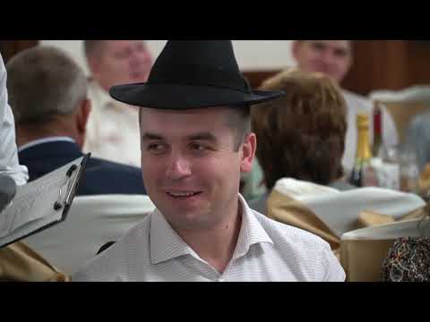 Видео: 🧢 Весільний конкурс. Чарівний капелюх. Ресторан Титанік, Івано-Франківськ.