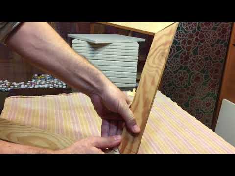 Видео: подтяжка холста или как правильно установить клинья в подрамник