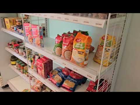 Видео: Круглосуточный магазин без кассира в Корее, часть 1. 24/7 cashierless mini mart in Korea. 무인가게 창업