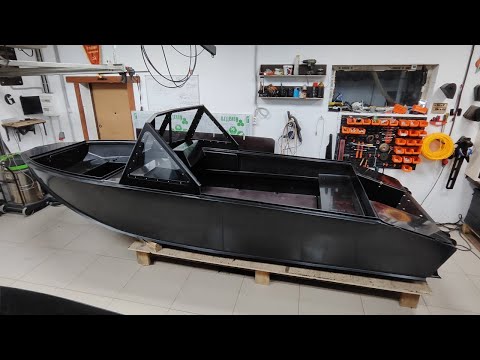 Видео: Обзор на лодку GOONCH 480 fish wide K