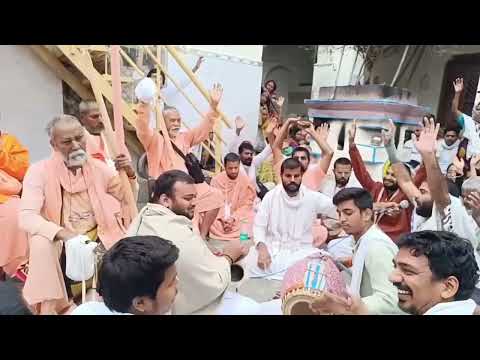 Видео: Яват / БВ Мадхава Махарадж (4 ноября 2025, Враджа-мандала парикрама)