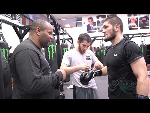 Видео: Будни AKA: Споры Хабиба и Кормье