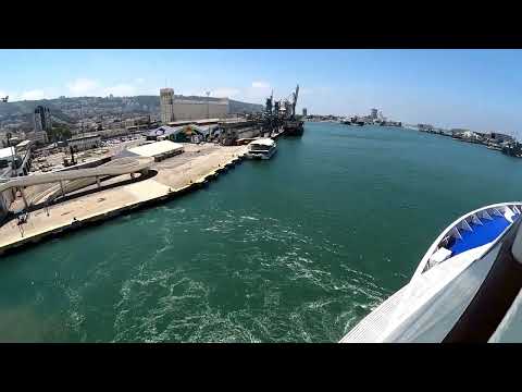Видео: Круиз Мано Сапанут, июль 2024. Хайфа - Родос - Санторини. Отшвартовка из порта Хайфы. Вид с 7 палубы