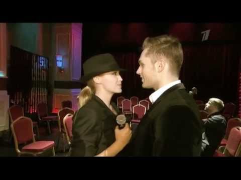 Видео: Влад Соколовский в шоу "Театр Эстрады" - Michael Jackson "Smooth Criminal" cover