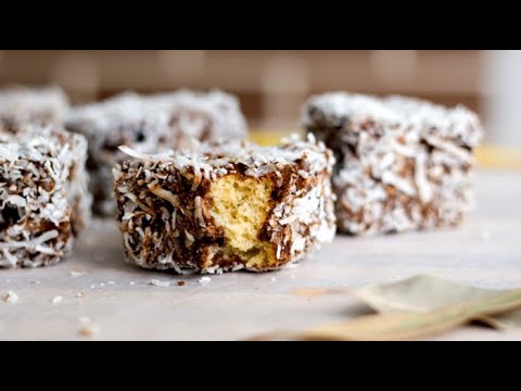 Видео: Рецепт, который готовят больше 120 лет! Пирожное Ламингтон рецепт!