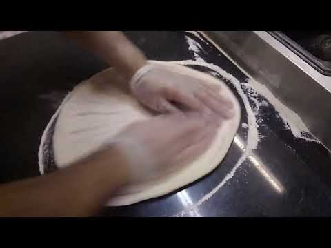 Видео: 🧀 🍕 Пицца четыре сыра