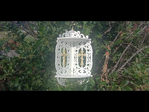 Видео: Угловая полочка под иконы. Сделай сам. Выпиливание из фанеры на лобзиковом станке.