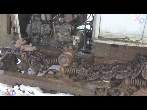 Видео: Т-74 Меняем сломанные звенья и пальцы на гусенице. Готовим трактор к расчистке дороги от снега.