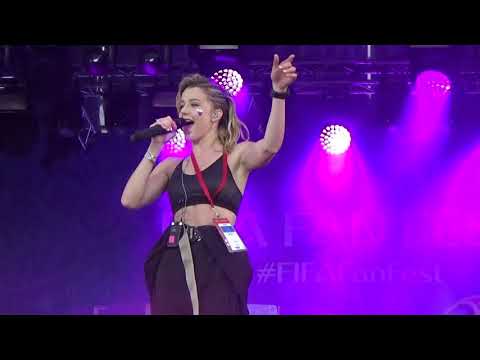 Видео: Юлианна Караулова(#FifaFanFest,Воробьёвые Горы.19 июня 2018)