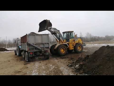 Видео: Погрузка и вывоз навоза 2020 (мтз1221.3 и три 892)