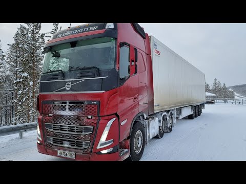 Видео: Рейс в Якутск . Ледовая переправа через Лену.VOLVO FH 540