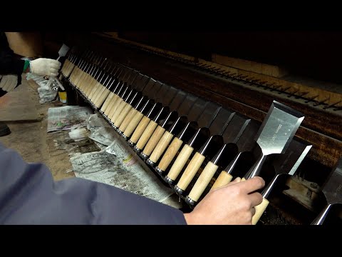 Видео: процесс изготовления острейшего скульптурного ножа. Корейская фабрика старых деревянных инструментов