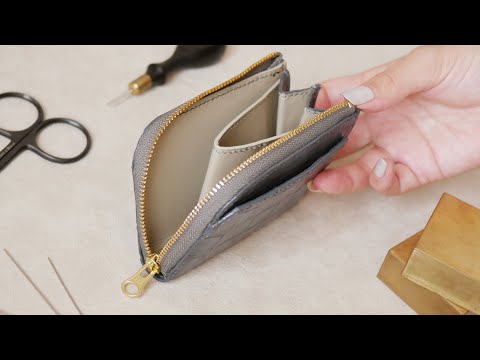 Видео: Изготовление маленького L-образного кошелька на молнии 【Бесплатный PDFпаттерн】 Кожаное изделие