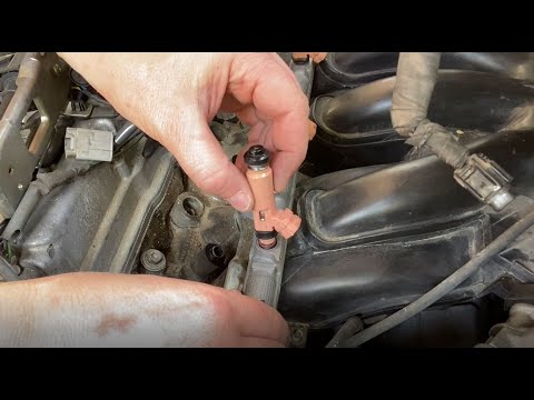 Видео: Топливная форсунка Toyota Sienna 2004 года (пропуски зажигания P0305–P0306, часть 3)