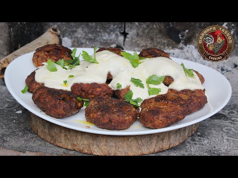 Видео: Фрикадельки с соусом из греческого йогурта
