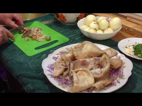 Видео: САЛАТ ИЗ СВИНЫХ УШЕЙ / ВКУСНЯТИНА