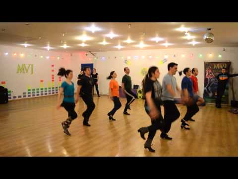 Видео: Аглия Джиновско хоро