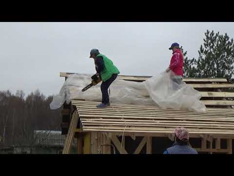 Видео: НА ДАЧЕ. КАК ПРАВИЛЬНО И ПРОСТО ПОКРЫТЬ КРЫШУ ШИФЕРОМ.