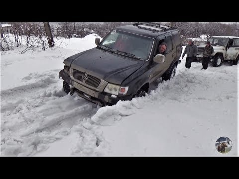 Видео: Маршрут упёрся в снежный завал. Разворачиваемся? Нивы УАЗы Great Wall Safe