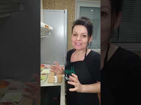 Видео: 💚Зелена Зона- Омлет с тиквички и шунка на тиган!