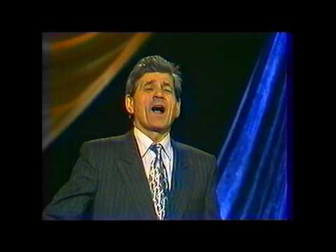 Видео: співає Богдан Базиликут - «Три шляхи» (Я. Степовий)