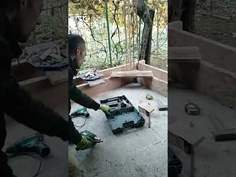 Видео: Усиливаю опалубку, чтобы раствор не убежал