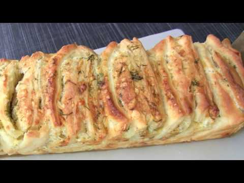 Видео: Закуска !Чесночно сырный хлеб - гармошка!