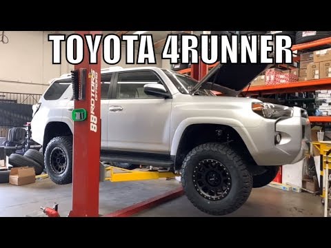Видео: TOYOTA 4RUNNER - Поднятый Bilstein 6112 5100 Method NV MR305