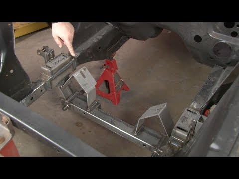 Видео: Комплект для переоборудования реечного тормоза в дисковый | Rod & Custom | Mustang 1965–1973