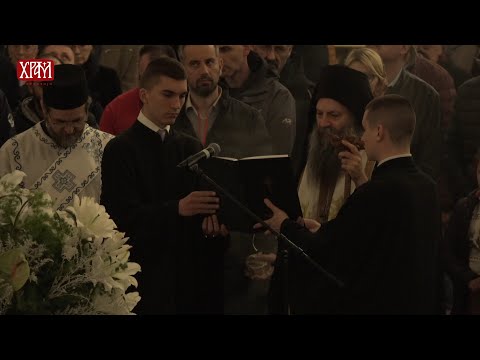 Видео: Благовештенски акатист Пресветој Богородици у трећу недељу Великог поста