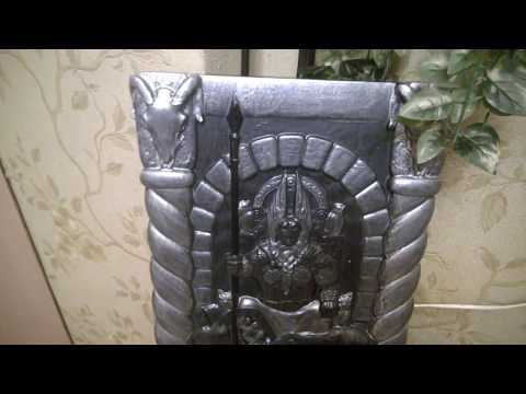 Видео: многоцветная окраска панно