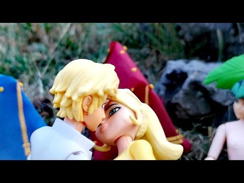 Видео: Поцелуй Адриана и Хлои. Реакция Маринетт и девочек