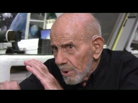 Видео: Как я расформировал Ку-Клукс-Клан - Жак Фреско