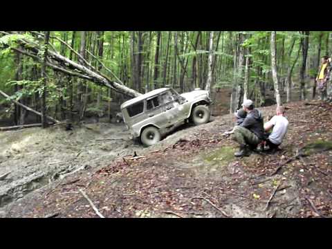 Видео: Cherokee & Patrol & Jimny & Uaz & Galloper & Pajero & Niva первые дни осени