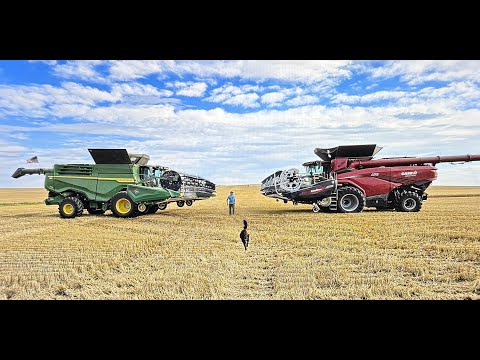 Видео: Case IH AF11 против John Deere X9 1100