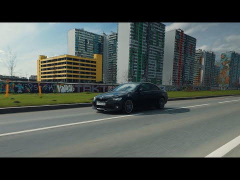 Видео: КАК ПОМЫТЬ АВТОМОБИЛЬ НА ПАРКОВКЕ?