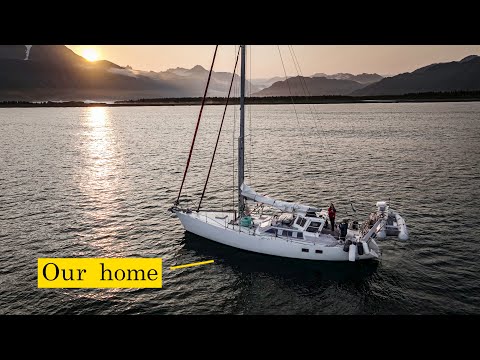 Видео: Жизнь на лодке на Аляске. Встреча с медведями и ловля тонн рыбы!