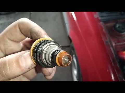 Видео: Фольксваген пассат б3 1.8 рп. #Черный дым ,нет холостых на холодную.#троит#passat