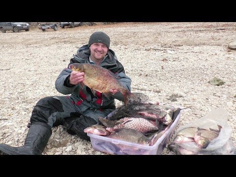 Видео: Ловля леща осенью в октябре. Ловля леща на кольцо на Волге. Закрытие сезона 2017