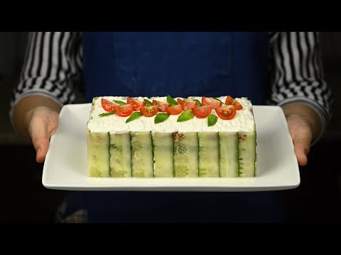 Видео: Красивый слоеный салат с курицей без майонеза. Классный новогодний салат!