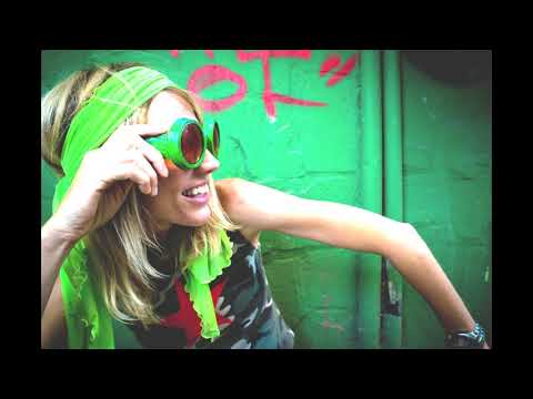 Видео: Миленита - Водка (Milenita - Vodka)