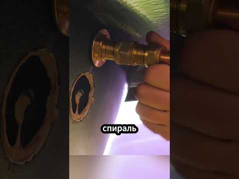 Видео: Как работает водонагреватель без проводов и насоса