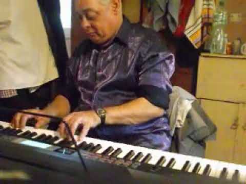 Видео: Бийтълс  нека да бъде