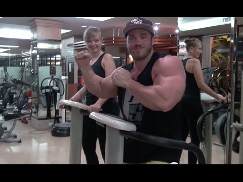 Видео: Тайские каникулы в FAIRTEX Паттайя Скоромный Клоков Зарипов Яшанькин Половников