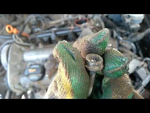 Видео: Шкода Фабия снятие ГБЦ.