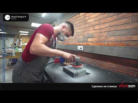 Видео: Залил телефон в эпоксидку и распилил его