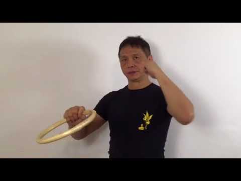 Видео: Как укрепить руки с помощью кольца Чи Сао