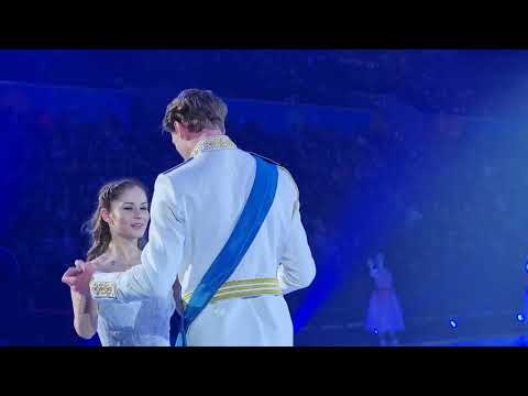 Видео: Юлия Липницкая и Дмитрий Михайлов. Золушка и принц