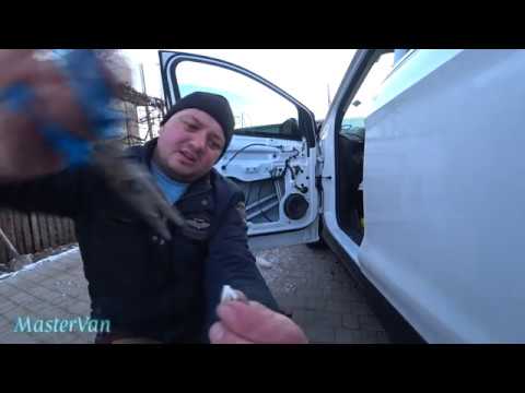 Видео: Как снять дверной молдинг с  Ford Escape