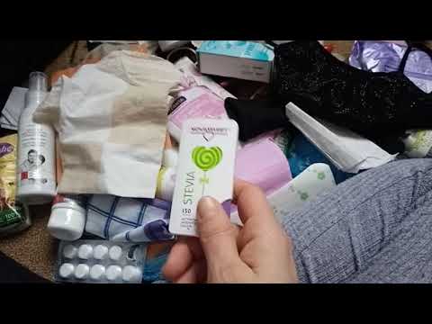 Видео: Содержимое сумочки обычной женщины, или зачем столько?
